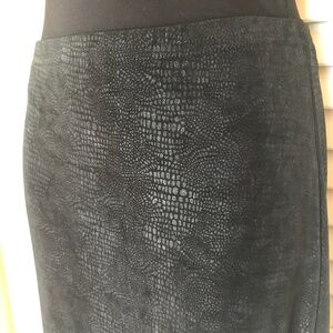 Slinky Pencil Skirt- Snakeskin embossed! EUC 3/$19